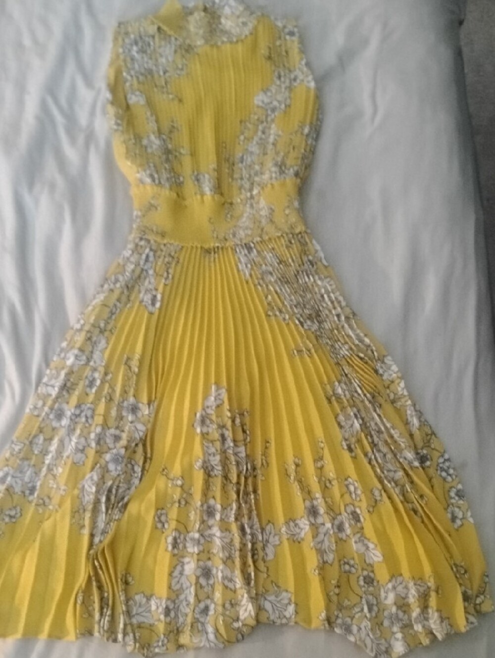 Nanette Lepore Yellow Floral Pleated Midi Dress Size 2 - Picture 3 of 7